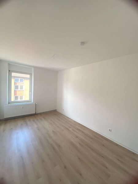 Hübsche 1-Zimmerwohnung mit Einbauküche ab September